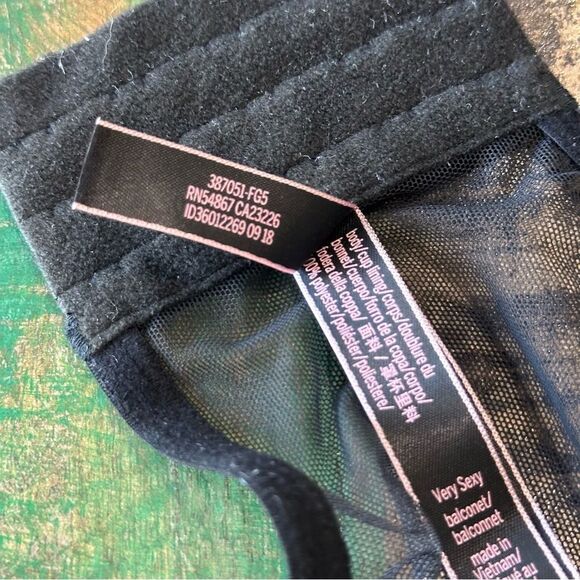 Victoria’s Secret 34C Bra Very Sexy Balconet Sparkle Sequin Unlined Underwire - Picture 5 of 7